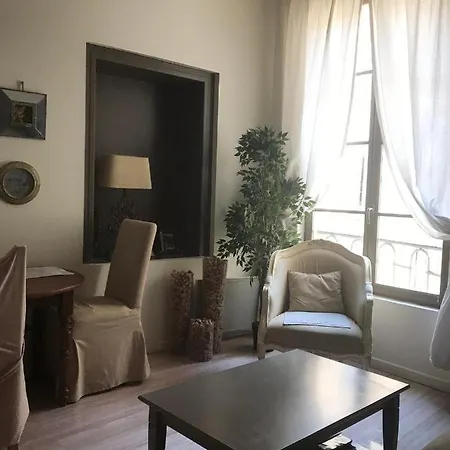 Galante Intramuros Apartment Avignon